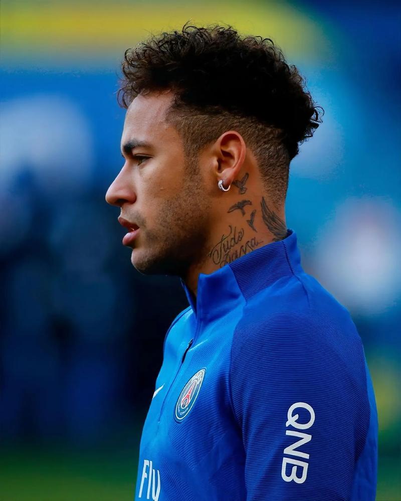 足球中超队医团队获肯定，伤病率下降（中超队医团队获赞，球员伤病率下滑）