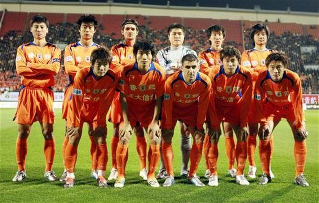 球报：尤文和曼市双雄有意尤尔曼德，后者被葡体定价约6000万欧