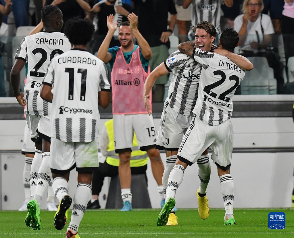 何意味？桑乔发帖：你必须对我有用才能待在我身边（用意何在？桑乔发文：对我有用的人才能留在我身边）