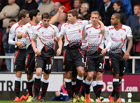 手感冰凉！浓眉未伤退半场0分还要追溯到近10年前